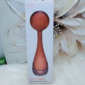 PMD BEAUTY Smart Facial Cleansing Device